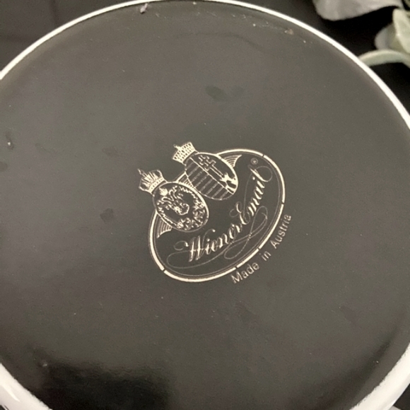 Floral Soup Pot - Picture 4 of 4